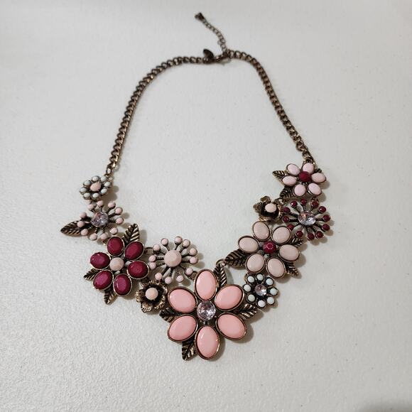 Charming Charlie Vintage Floral Enamel Statement Bib Necklace - Picture 9 of 9